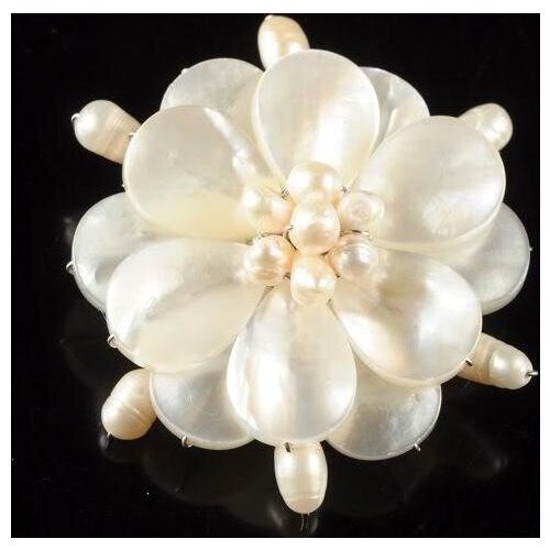Unique Real Pearl Shell Flower Pin Brooch White Color Handmade Fine Jewelry Wedding Birthday Party Women Gift FN9447