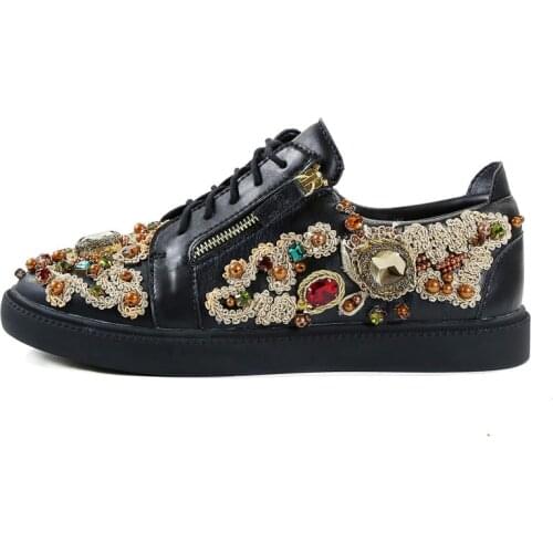 2018 Top quality Men Mixed Color Embroidery Shoes Low Top Lace Up Sneaker Rhinestone Crystal Sapatos Men Casual Shoes