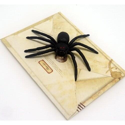 Funny Spider Gift 1 pc Prank Trick Scaring Toy Spider Worm Gag Toys Joke April Fools Day Surprise Gift