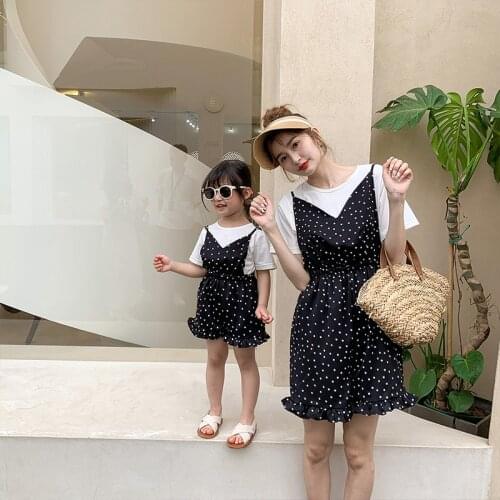 Mommy and Me Family Outfits 2021 Summer Short Sleeve White T+ Suspender Shorts Two-Piece Girls Clothes Mother Daughter Matching