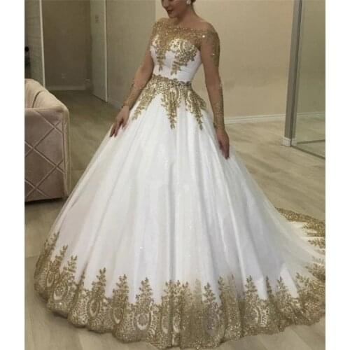 Muslim White And Gold Ball Gown Princess Quinceanera Dresses With Long Sleeves Illusion Lace Appliques Arabic Prom Gown QD88