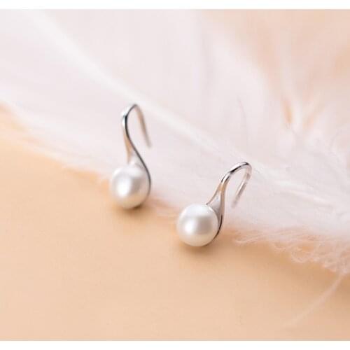 MloveAcc 100% 925 Sterling Silver New Fashion Round Artificial Pearl Inlay Stud Earrings Personality Jewelry Trend Women Earring