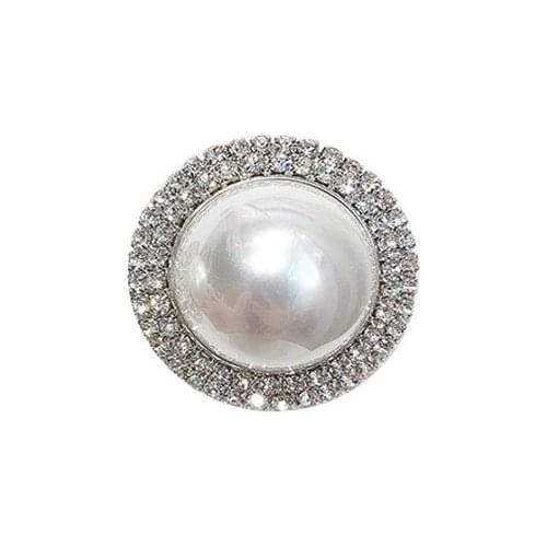 Fashion Freshwater Big Pearl Brooches Female Sparkly Silver Color Pin Brooch For Women Wedding Party Dress Badge Fine Jewelry