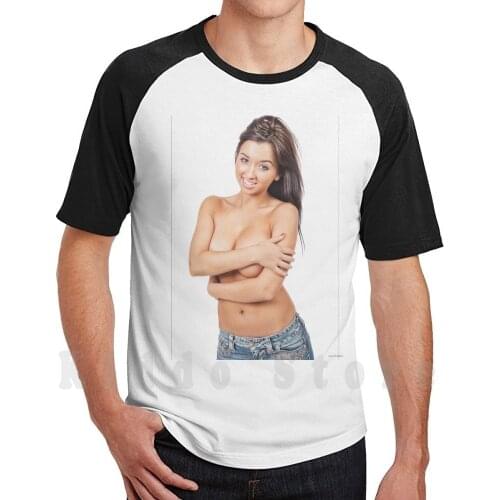 Sexy Buxom Young Woman Posing Topless In Jeans T Shirt Cotton Men Diy Print Cool Tee Womens Womens Girls Lady Female Feminine
