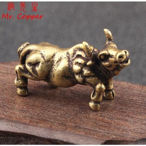 Pure Copper Bull Figurines Small Desk Decorations Vintage Solid Brass Lucky Zodiac Animal Bull Miniatures Ornaments Home Decors