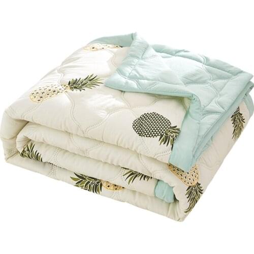 Machine washable summer cool quilt summer air-conditioned quilt for two students in dormitory