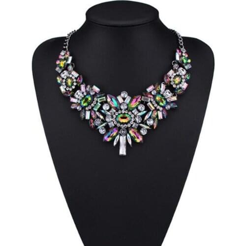 DiLiCa Fashion Crystal Flower Statement Necklace for Women Charms Chokers Necklaces Pendants Rhinestone Necklace Jewelry