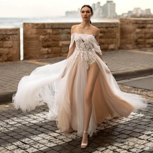 Eightree Beach Wedding Dresses 2021 Off Shoulder A-Line Lace Appliques Backless Boho High Split Elegant Bridal Gowns Custom Size