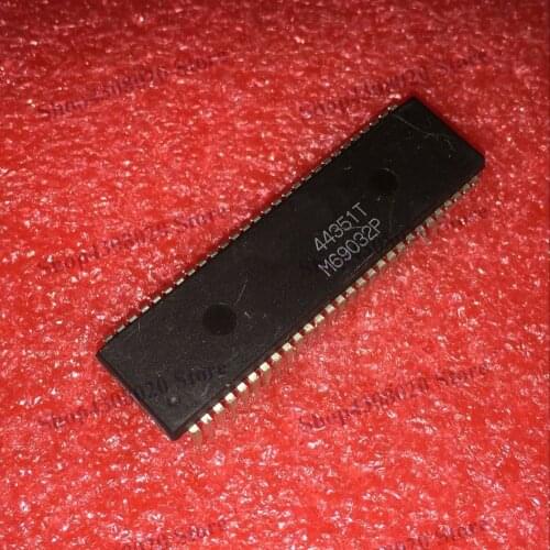 New original 1PCS M69032P DIP