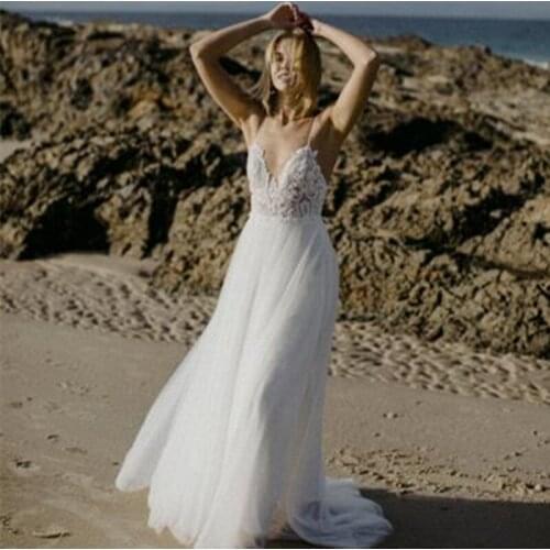 Romantic Lace Tulle Beach Boho Wedding Dress 2020 Vestido de Noiva Sexy Open Back Spaghetti Straps Wedding Bridal Gowns