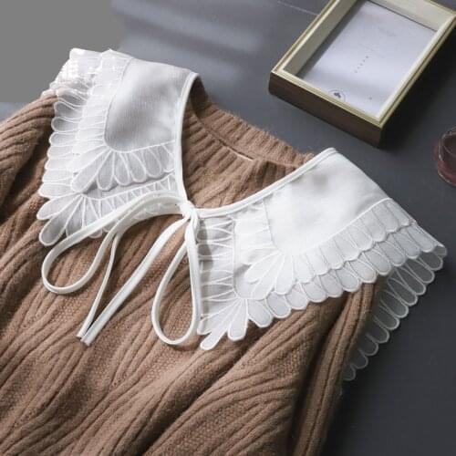 Vintage Fake Collar Women Shawl Tie Cloud Shoulder False Doll Collar Shirt Detachable Collar Necklace Shawl Wrap