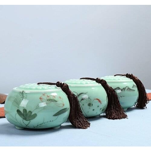 2021 new urn pet pure hand-painted celadon kiln sealed pot He Yun animal dog hair bird ash cremation souvenir