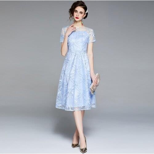 Women Luxury Flower Embroidery Summer Runway Mesh Dress New Women Office Party Robe Vintage Designer Dresses