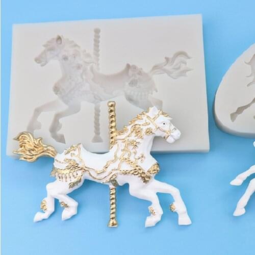 Sophronia 3D Jewelry Carousel Horse Silicone Cake Mold Fondant Cake Decorating Tools Chocolate Mould Kitchen Baking Mould m895