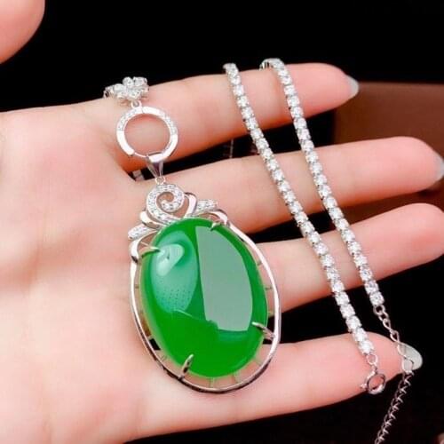 Luxury agate necklace. 925 sterling silver, heavy silver. Fashionable new green chalcedony as a gift for mom