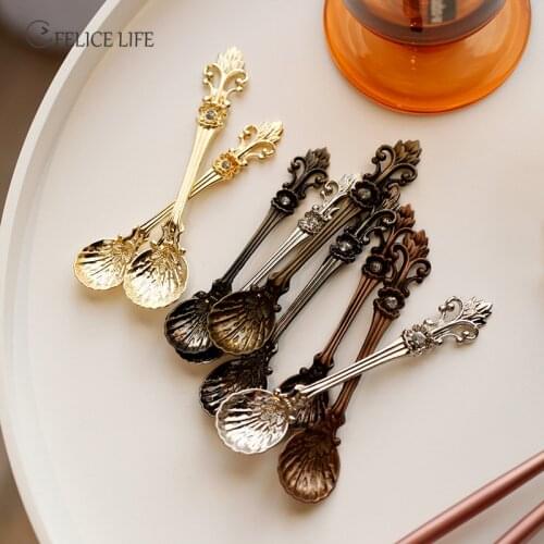 Retro Coffee Spoon Sugar Tea Dessert Cake Spoons Carved Ice Cream Teaspoon Alloy Teaspoon Cutlery Accessories