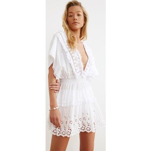 Sexy Bikini Cover-ups White Scalloped Voile Beach Dress 2021 New Season Fashion Trend Summer Ladies Clothes New Style Casual