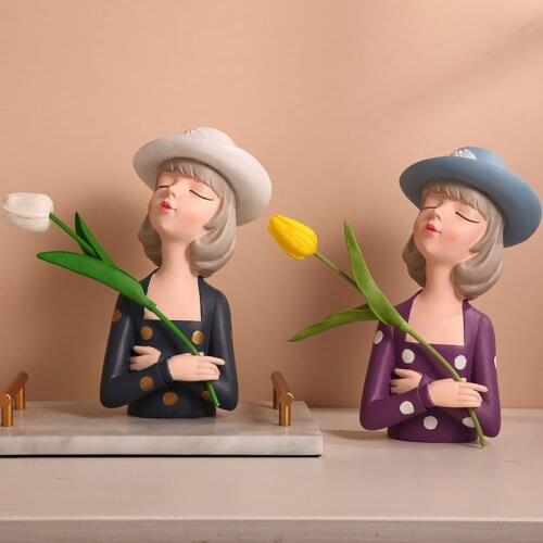 Nordic Resin Girl Art Statue Gift Fairy Accessories Fashion Sculpture Ornament Home Decoration Tabletop Figurines New Year Gifts