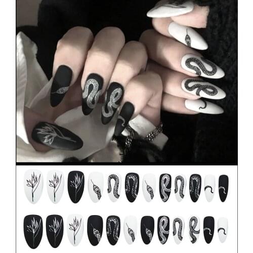 24PCs Black White Snake Pattern Fake Nails Wear Manicure Stickers Finished Nail Stickers Women Detachable False Nails With Glue