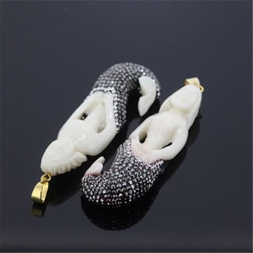 Classic Engrave Carved Beige Resin Mermaid Pendant Charms Paved Black White Rhinestones Beads Pendant For DIYJewelry Making