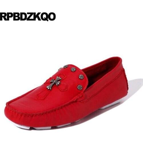 High Quality Soft Real Leather Slip On Shoes Genuine British Style New Men Loafers Luxury Brand Metal Moccasins Driving Red