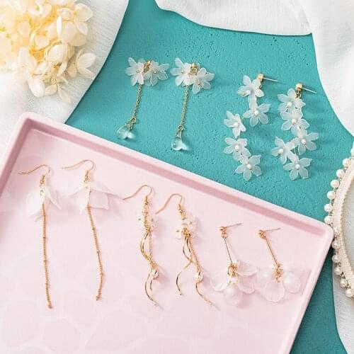 Korean Vintage Imitation Pearl Earrings for women Fashion Round Flower Brincos Long Statement Dangle Drop Earrings 2020 Jewelry