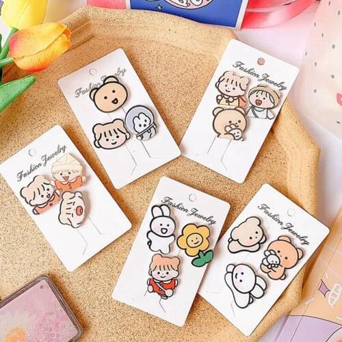 Korean version of ins wind cartoon character acrylic brooch girl small fresh and cute student bag decoration ornament pin
