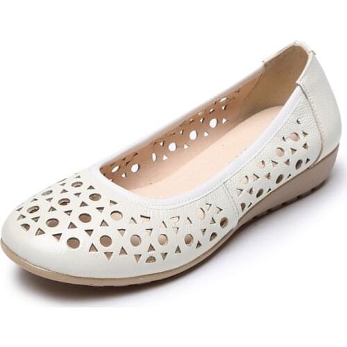 Summer Women flats Women Genuine Leather Slip On Round Toe Hollow Driving Shoes Woman Ballet Loafers Women Shoes