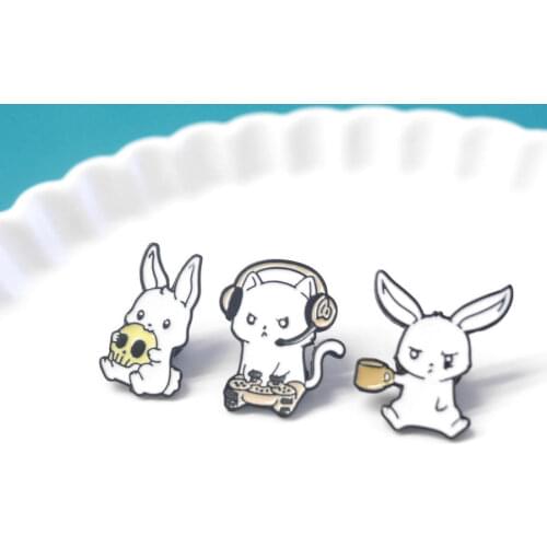 Cute Enamel White Goose Brooch Spaceman Fun Animal Cute Brooch Cartoon Rabbit Mushroom Badge Stethoscope Pin