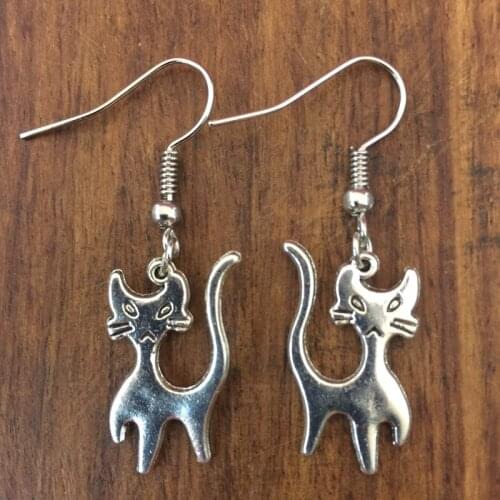 Fashion cute cat and dog pendant earrings ladies jewelry gifts symmetrical earrings cool earrings gifts animal paw prints