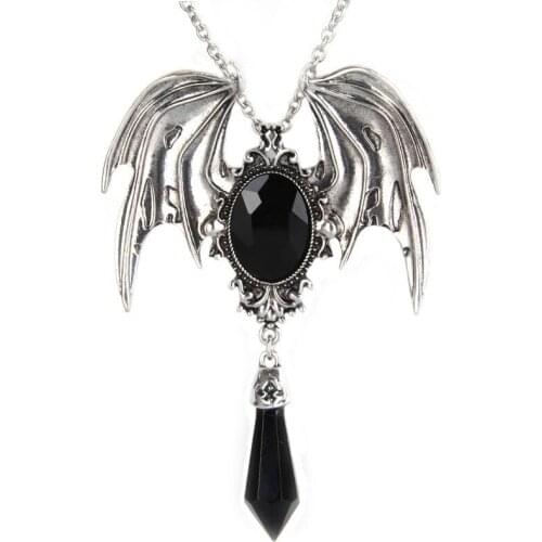 Vintage Punk Ladies Crystal Gem Bat Pendant Necklace Jewelry