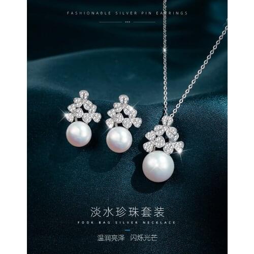 Collarbone chain set with sterling silver earrings