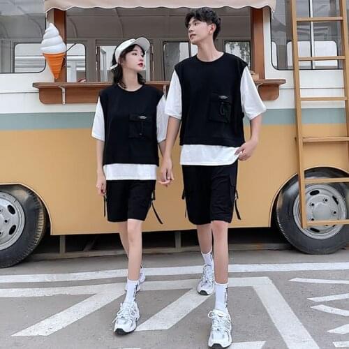 Loose T-shirt ensembles for summer couples couples clothes couples clothing