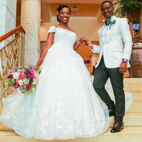 Arabic Dubai Wedding Dresses 2022 African woman 3D Floral Appliques Pearls Chapel Train Long Tail Bridal Gown vestidos de novia