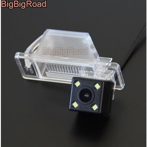 BigBigRoad For Nissan Kicks 2016 2017 2018 Low Version with 32 Pins Adapter Car Rear View CCD Camera Connect to Original Screen