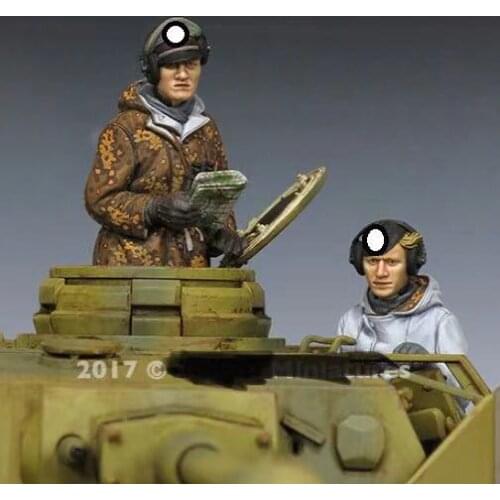 German resin soldiers in World War II Two German soldiers 1:35