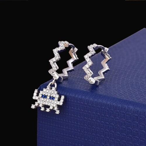 AAA+ Quality Fashion Wave Hoop Earrings Micro Paved Top Cubic Zirconia Astronaut Silver Earrings For Women Jewelry