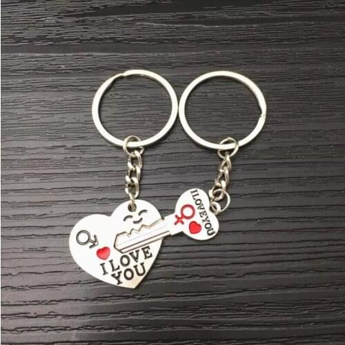 Regalo con enchapado de plata para parejas llavero con llave con forma de corazón I LOVE YOU