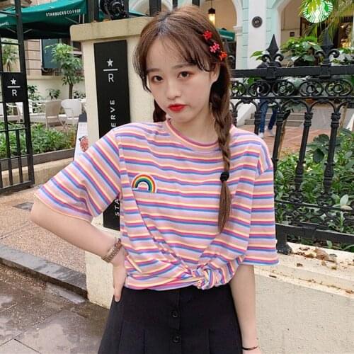 2020 New Arrival Loose Casual Tee Womens Summer New Colored Striped T Shirt Short Sleeve O-Neck Top With Rainbow Applique