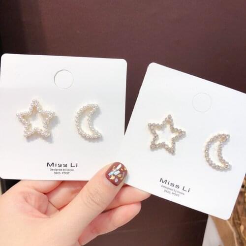 Punk Girl Fashion Earrings Personality Asymmetrical Star Moon Pearl Crystal Simple And Generous All-match Earrings Women Luxury
