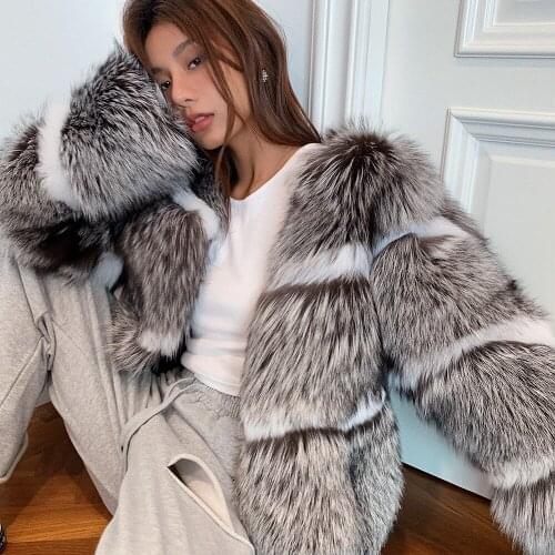 Womens Warm Jacket New Arrival Luxury Real Silver Fox Fur Coat For Women Stylish Contrast Color Thick Short Fur Jakcets