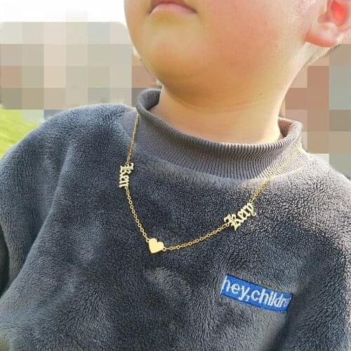 Customized Jewelry Stainless Steel Name Necklace Fashion Heart Pendant Custom Letter Choker Necklace Birthday Gift