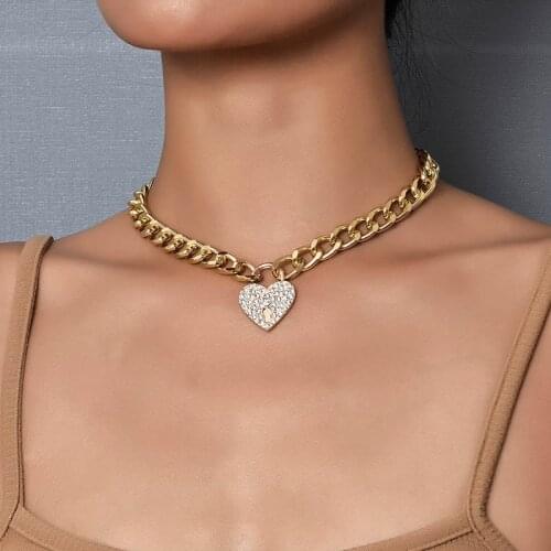 Fashion Punk Thick Chain Rhinestone Love Heart Lock Pendant Choker Necklaces Women Vintage Geometric Clavicle Necklace Jewelry