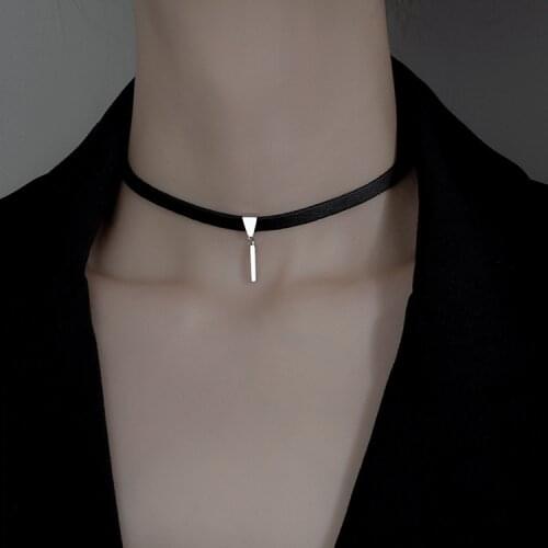 Trendy Jewelry Black Choker Necklace Hot Selling Popular Style Golden Plating Metal Stick PU Necklace For Women Girl Gifts