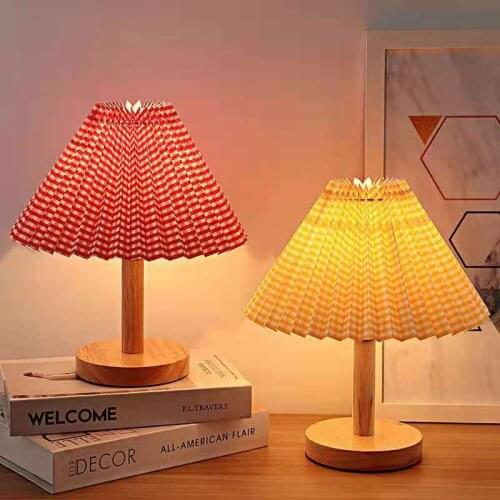 Simple Retro Pleated LED Night Light Solid Wood USB Remote Control DeskTable Lamp Umberall Bedside Shape Bedroom Decoration