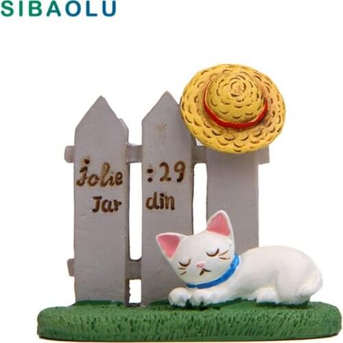 Sleeping Cat Figurine Miniature Kitten Fence Hat Animal Decoration mini fairy garden Cartoon statue craft Home Car Decorative