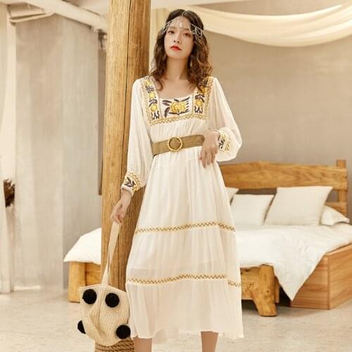 Summer new womens clothing Korean version retro embroidery temperament dress Bohemia tourism beach in the long style dress