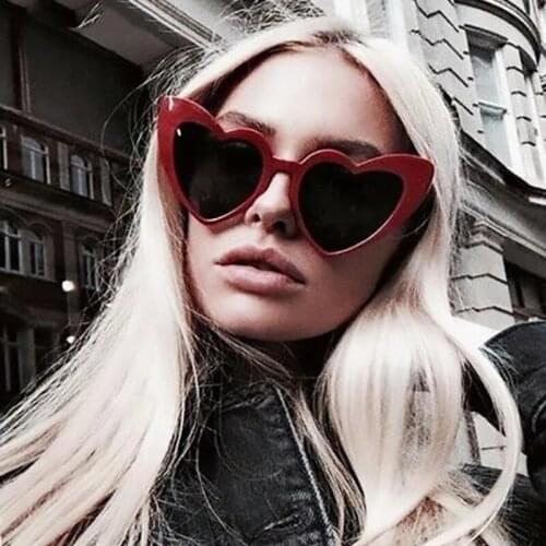 DYTYMJ Luxury Heart Sunglasses Women High Quality Oversized Glasses Women Retro Eyeglasses for Women Party Vintage Oculos De Sol
