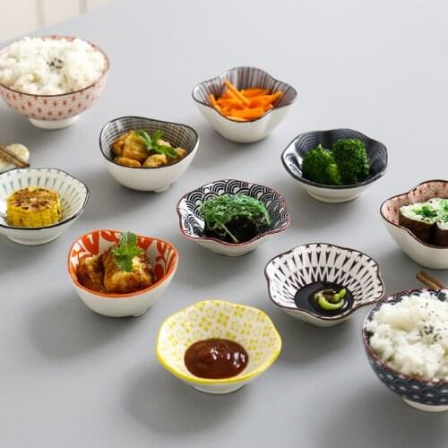 4PCS/Set Ceramic Small Plate Kitchen Soy Sauce Dish Creative Japanese Tableware Seasoning Saucers