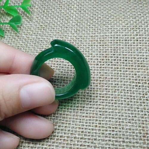 Natural Green Chalcedony Hand Carved Saddle Jade Ring Fashion Jewelry Mens and Womens Saddle Jade Ring